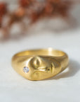 Cameo ring in gold with diamond - Hannah Blount