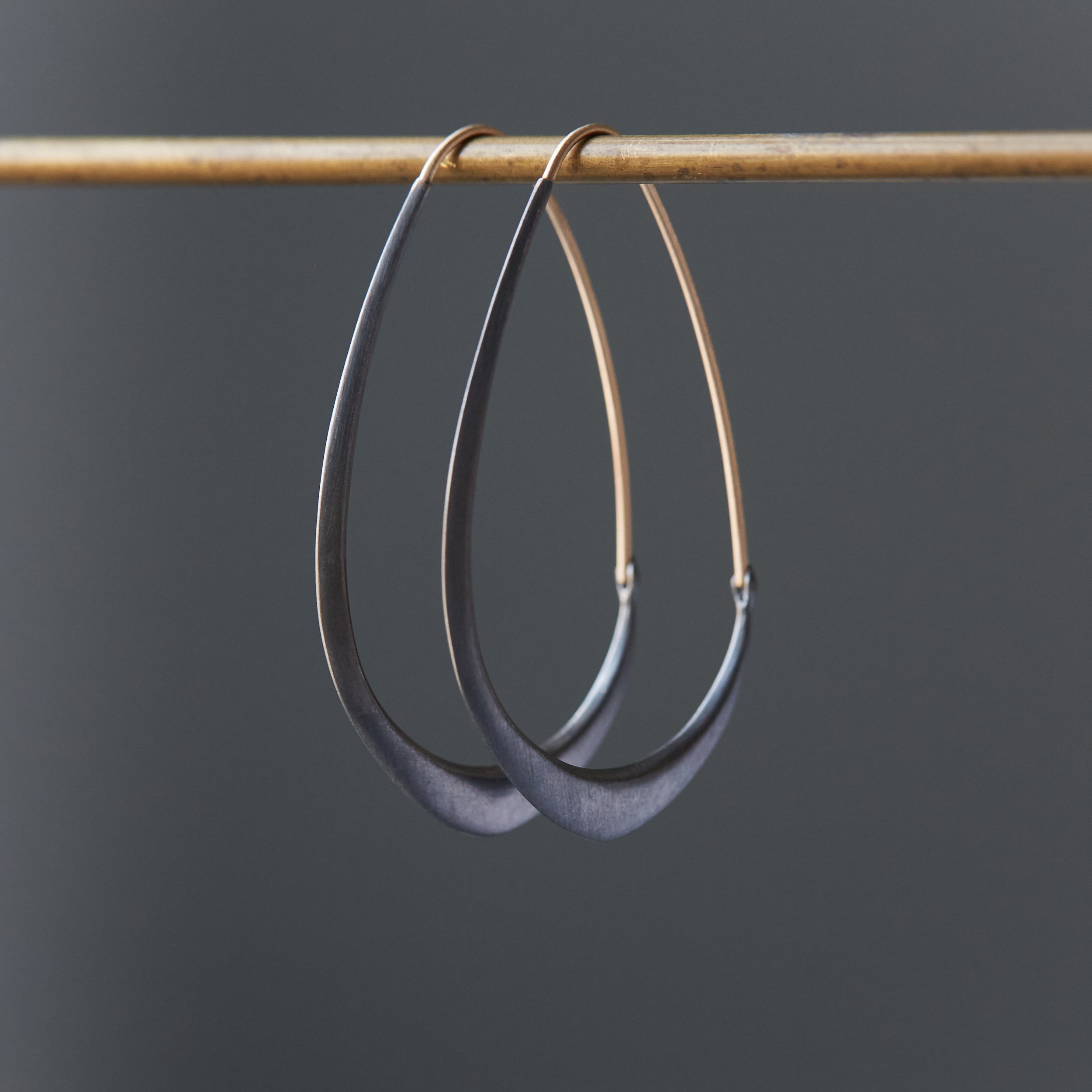 Medium Facet Hoops