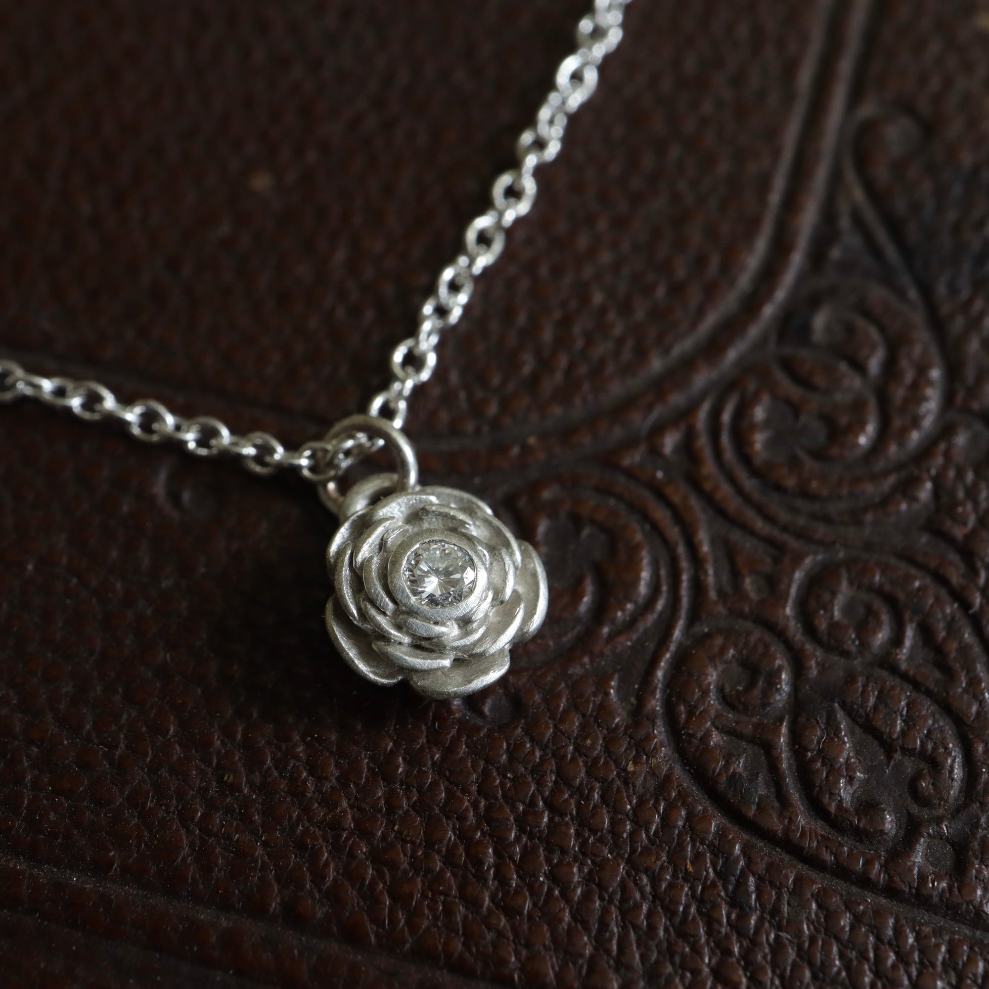 Rose Garden Necklace in Silver