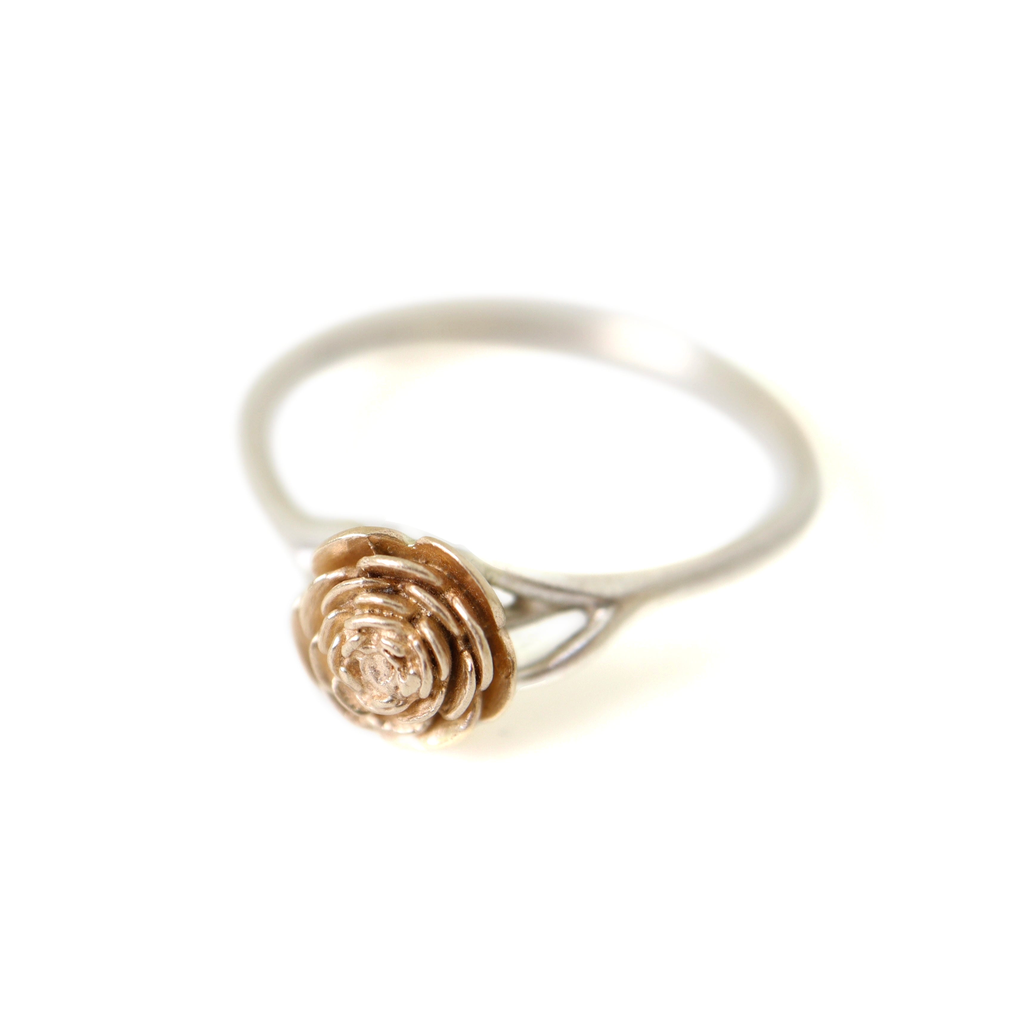 gold and silver rose ring- size large