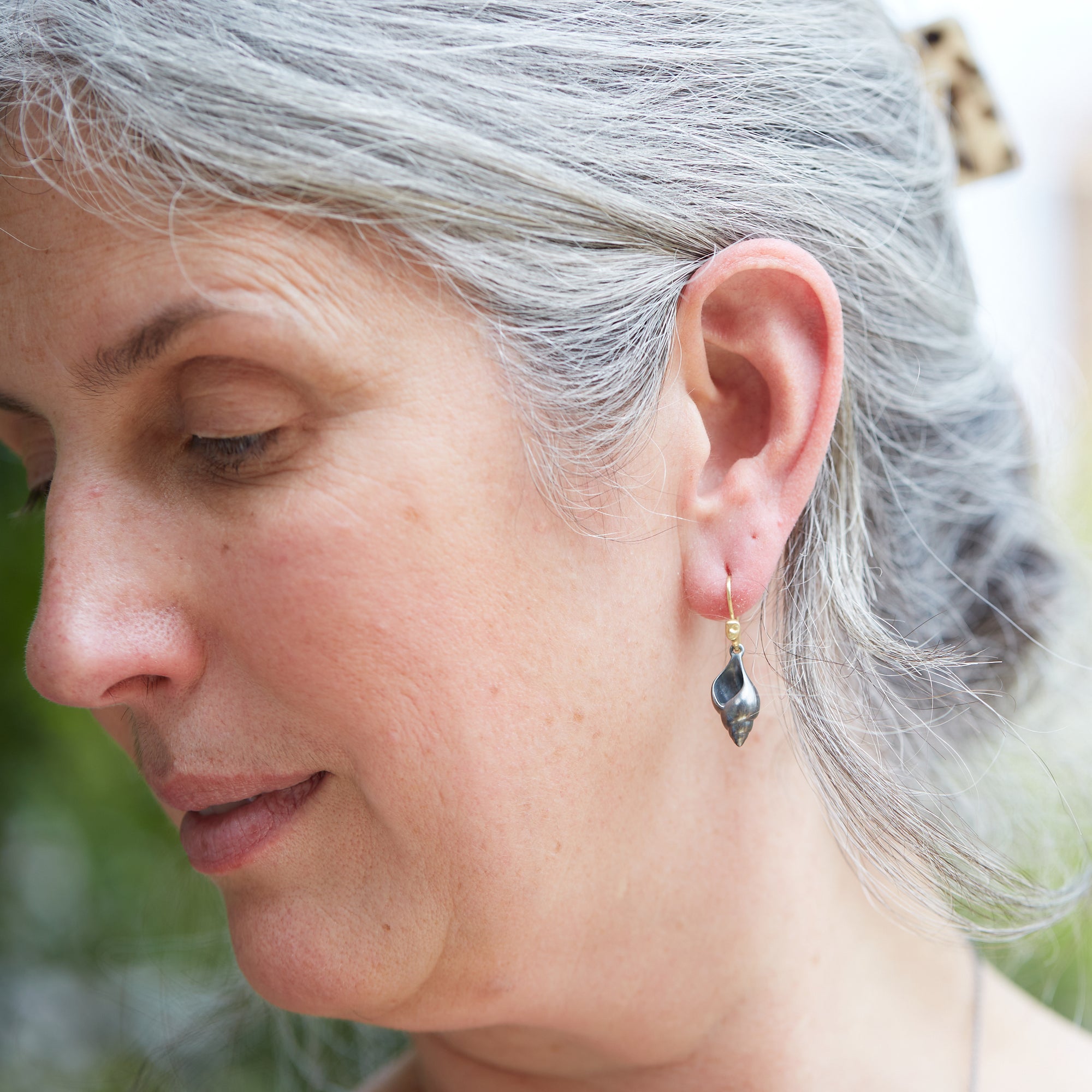 Shell cameo earrings - Hannah Blount