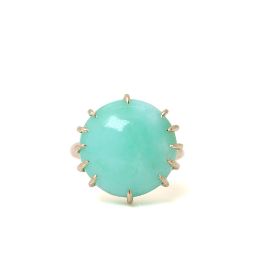 green chrysoprase ring with gold prongs by hannah blount