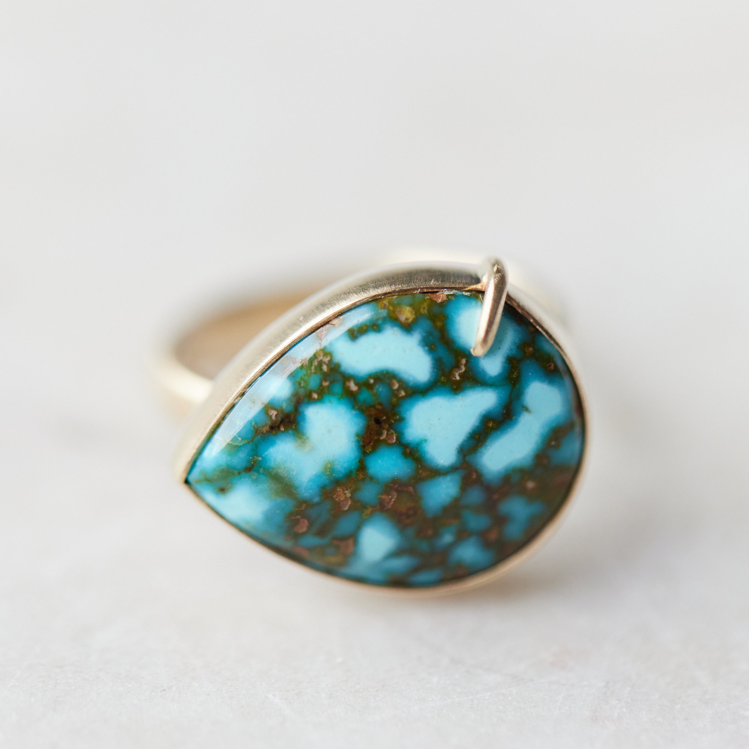 Turquoise gold vanity ring