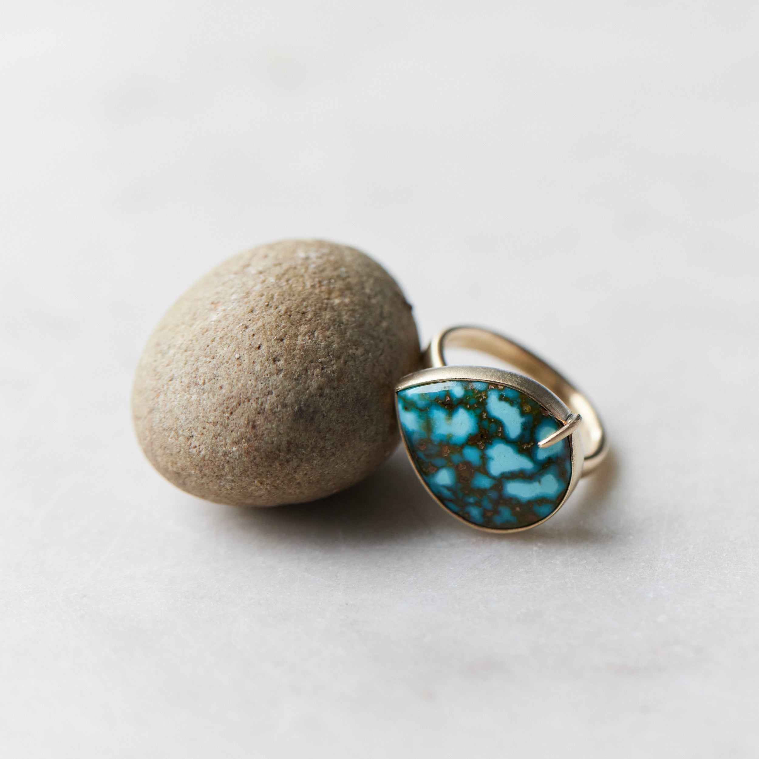 Turquoise gold vanity ring