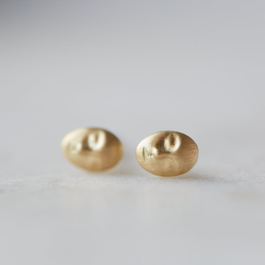 Cameo gold stud earring by Hannah Blount